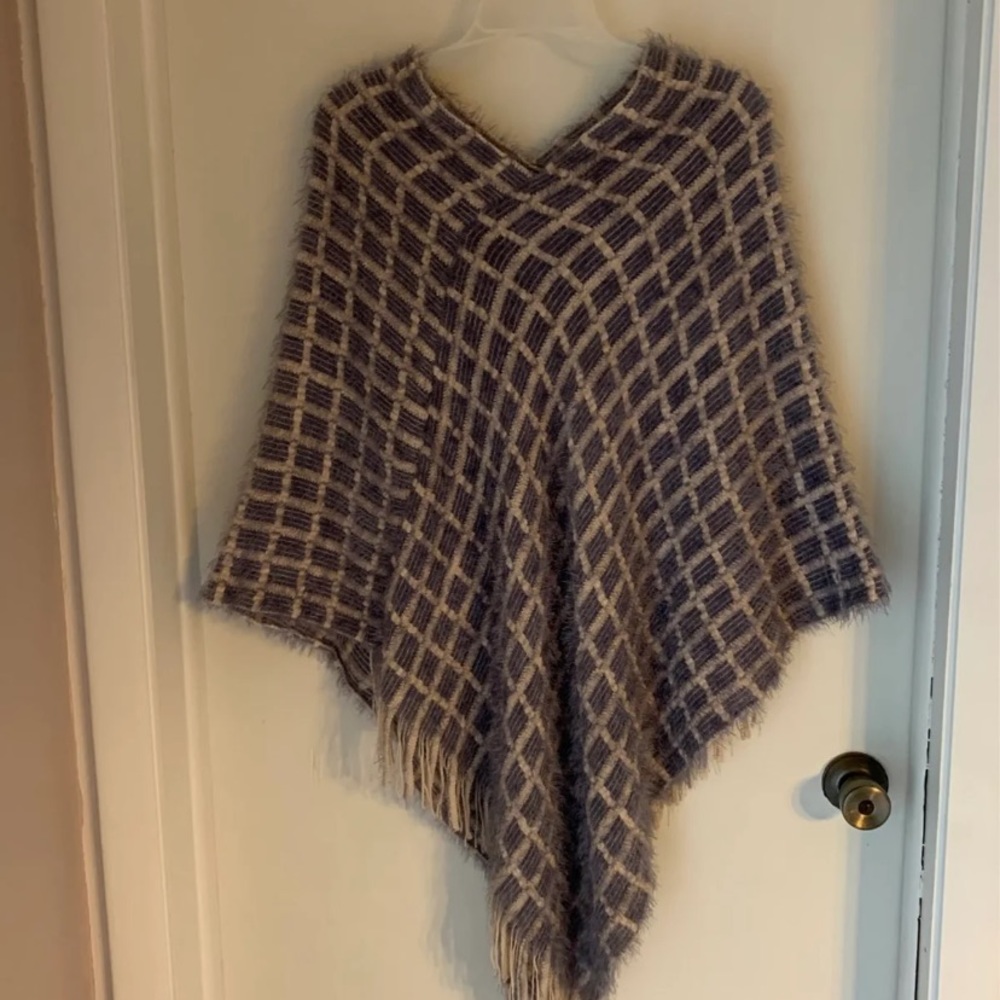Simonetta NWT Knit poncho